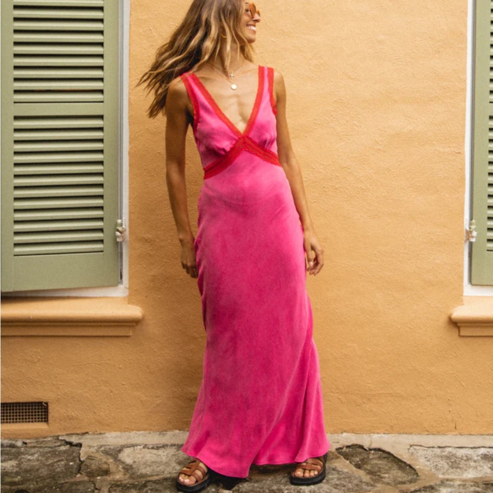 VERGE GIRL MEET ME ON THE DANCE FLOOR BIAS CUT MAXI DRESS FUCHSIA